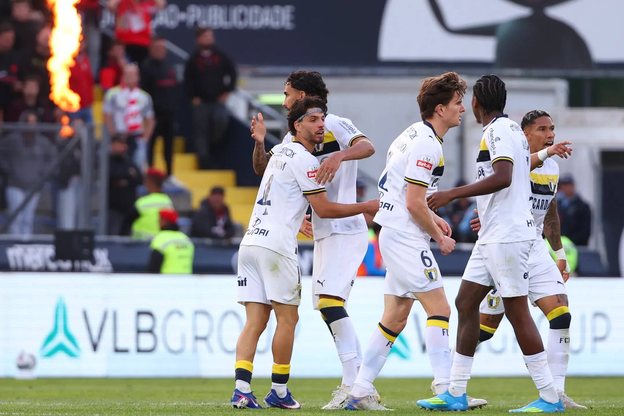 Famalicão e Arouca empatam em jogo de preparação